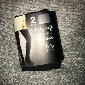 💕LAST CHANCE 💕2 Pack Felina Soft Leggings